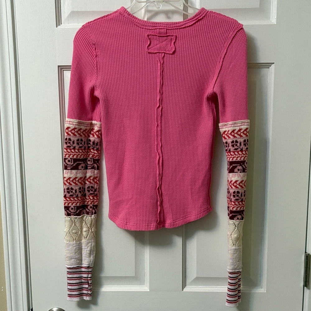 We The Free Mixed Up Cuff Textured Top - Picture 6 of 6